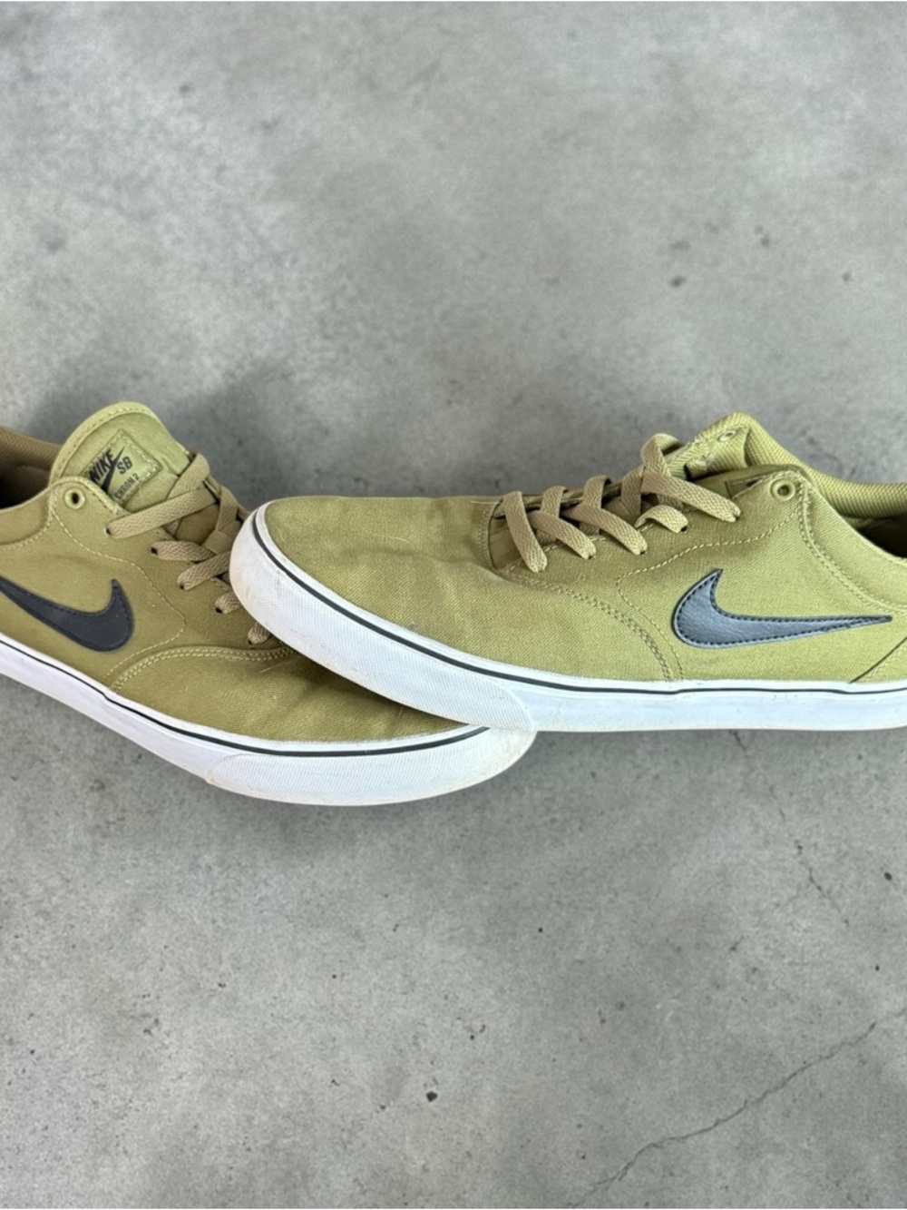 Nike SB Chron 2 Skate Shoes